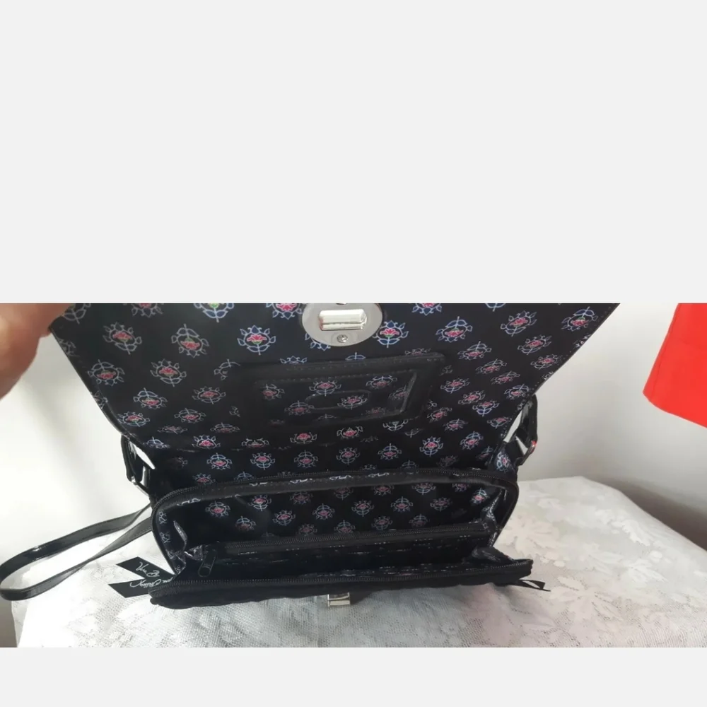 Vera Bradley Black Quilted Crossbody Bag - Picture 4 of 7